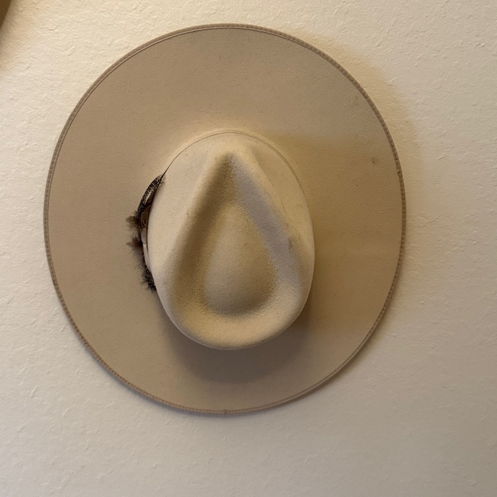 Cream colored Stetson 100% Wool Hat - Midtown Style